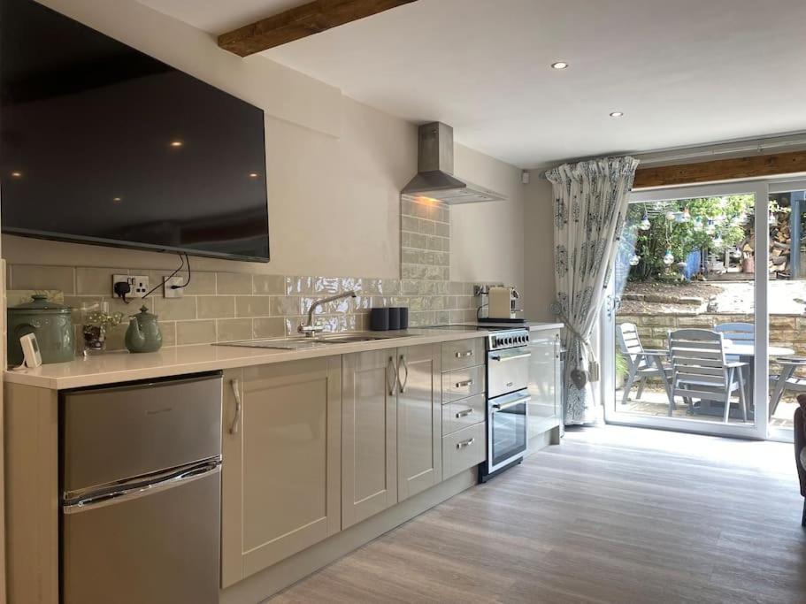 Beautiful 1 Bedroom Holiday Home In Lancaster Dış mekan fotoğraf