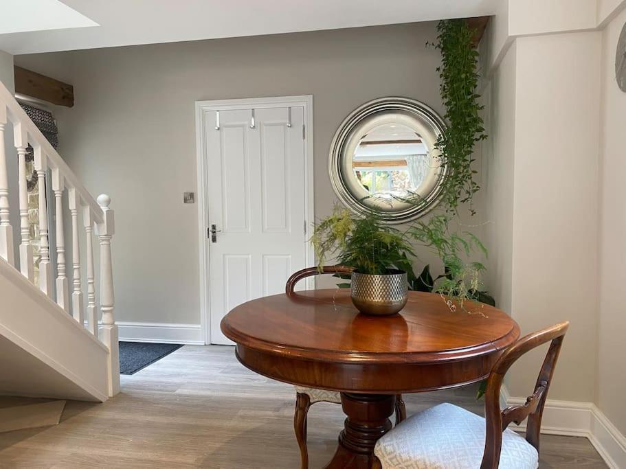 Beautiful 1 Bedroom Holiday Home In Lancaster Dış mekan fotoğraf